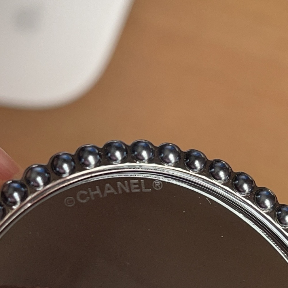 Chanel Silver/gray pearl rare round runaway 71138 L0844 - Picture 17 of 17